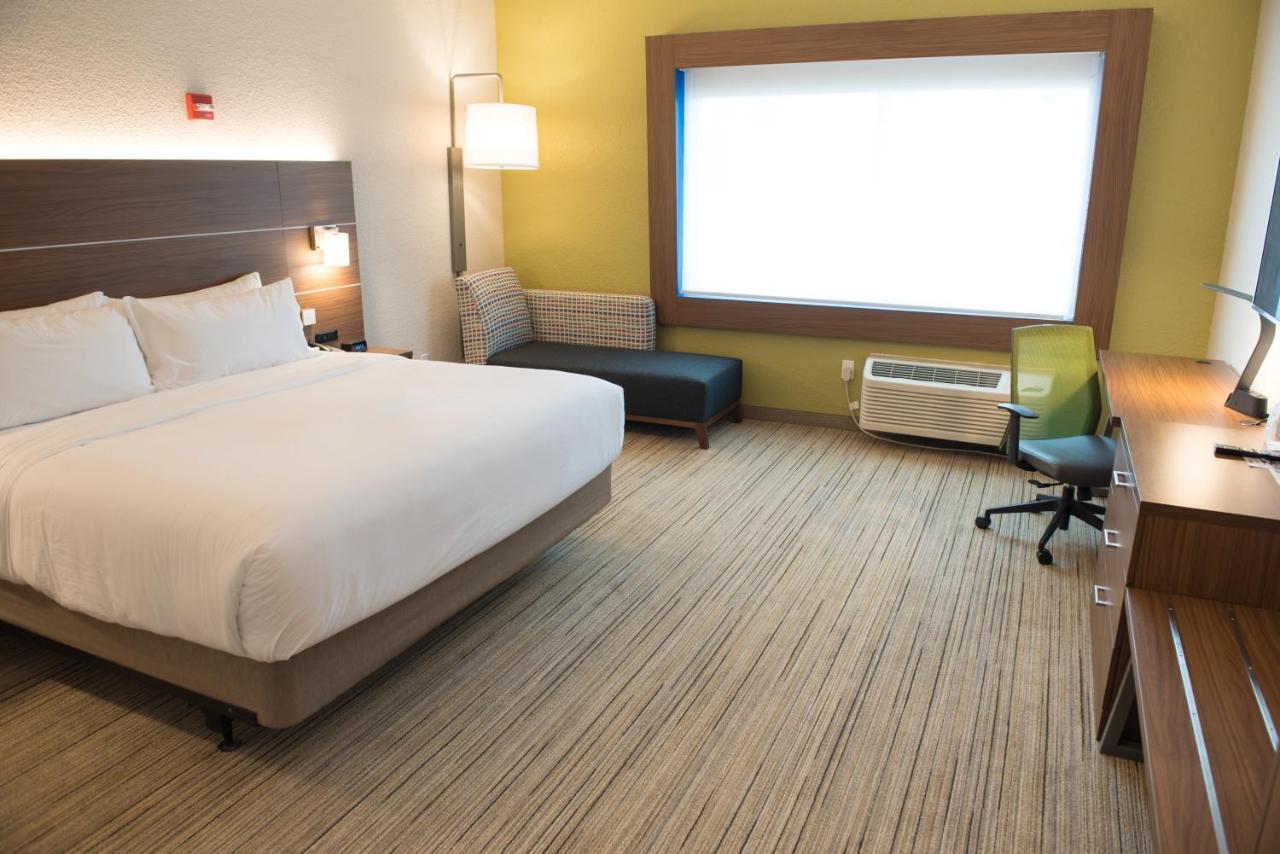 Holiday Inn Express & Suites Dayton North - Vandalia By Ihg Exterior photo